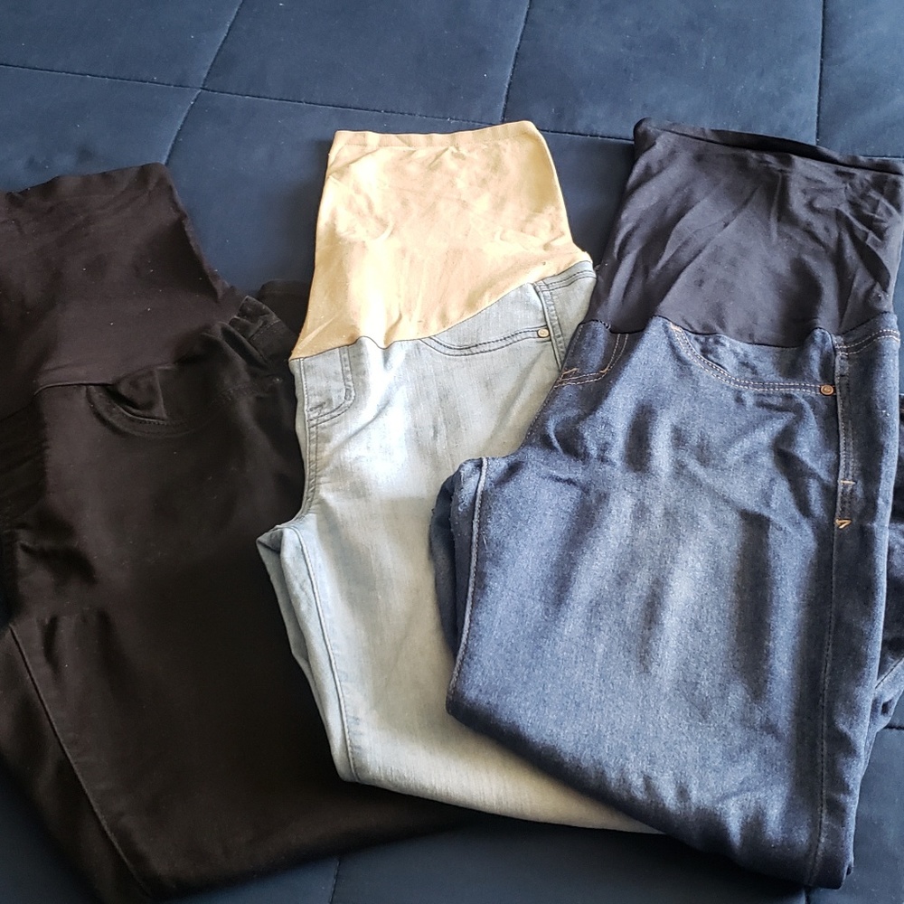 Small and medium maternity pants